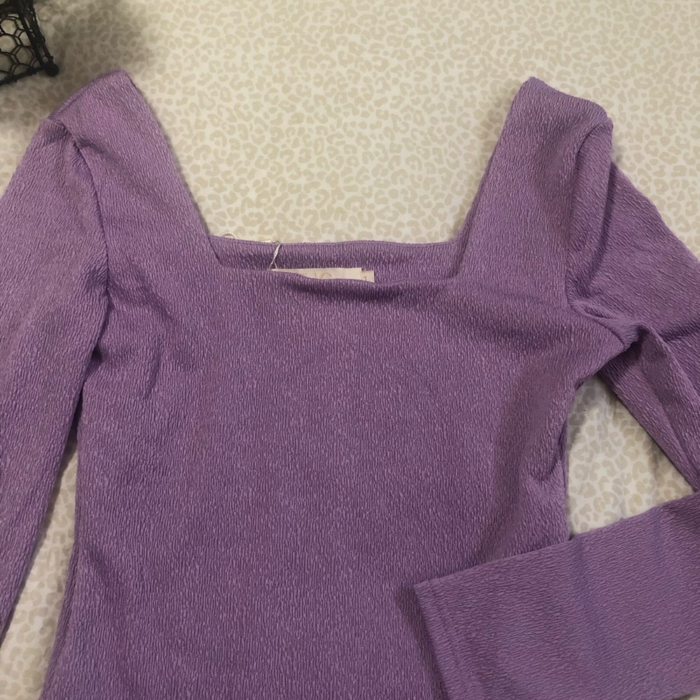 Sexy and feminine bodysuit top - Picture 2 of 3